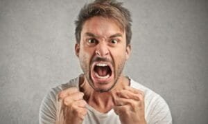 boze man schreeuwt